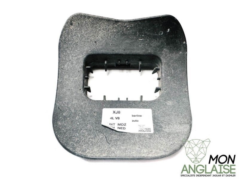 Fixation de conduite de refroidissement Jaguar XJ8 1998-2002 | HNC4469AF