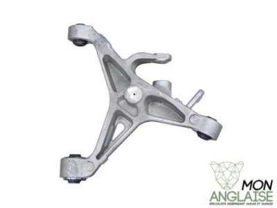Triangle inférieur arrière droite Jaguar XJ X350 de 2005 à 2009 Référence OE : C2C39585