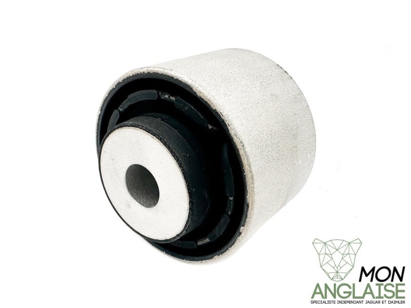 Silentbloc de triangle inférieur avant (gros) Jaguar XJ X350 de 2003 à 2009 Référence OE : C2C4437