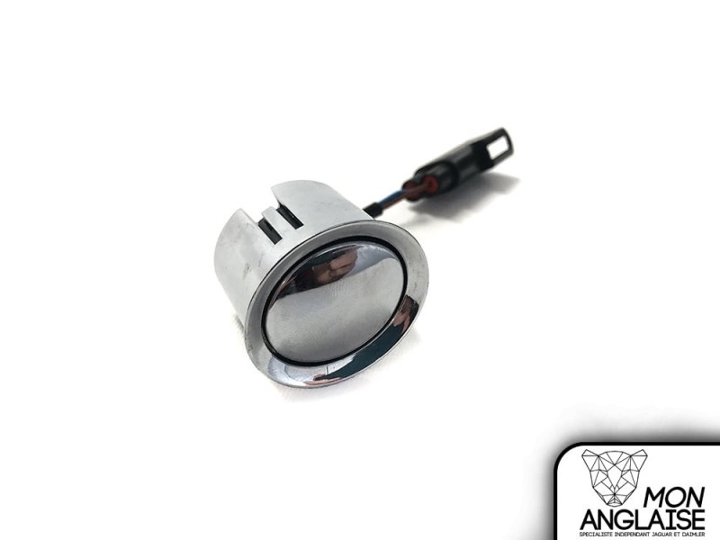 Interrupteur d'ouverture de boite à gants Jaguar XJ X350 2003-2009 | C2C25242