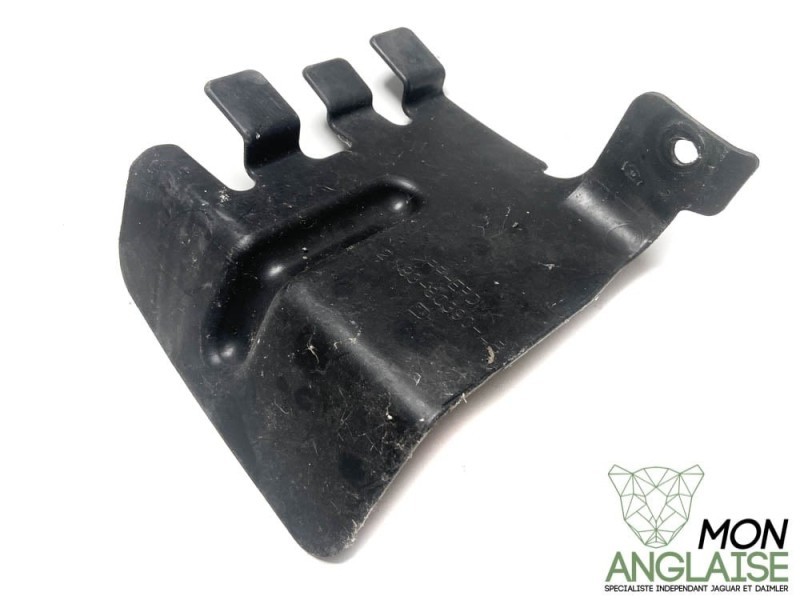 Couvercle de pourtour de grille de radiateur droite Jaguar XJ X350 2003-2009 | C2C29055