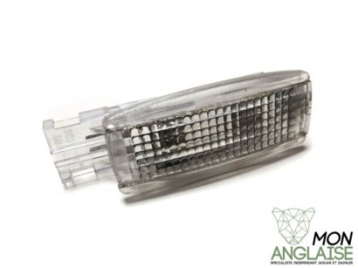 Lampe de coffre Jaguar XJ X350 de 2003 à 2009 Référence OE : C2P8304