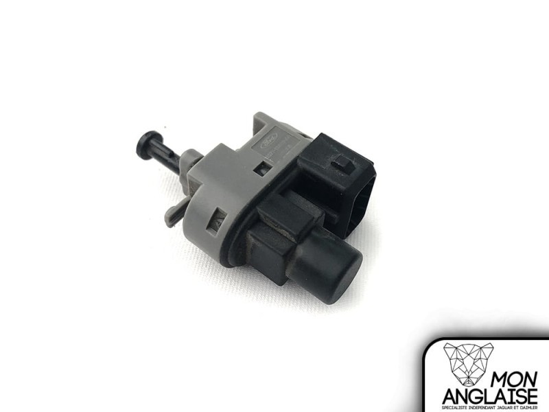 Interrupteur de feu stop Jaguar X-Type 2001-2006 | C2S3680