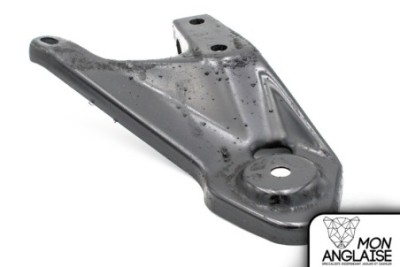 Support de berceau arrière gauche Jaguar X300 de 1995 à 1997 Référence OE : CBC4257