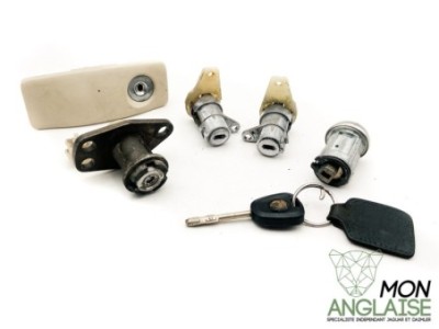 Ensemble de barillet serrure neiman Jaguar X300 de 1995 à 1997 Référence OE : CBX300