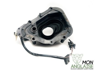 Bol de remplissage de carburant Jaguar XJ40 de 1986 à 1990 Référence OE : CBC9734