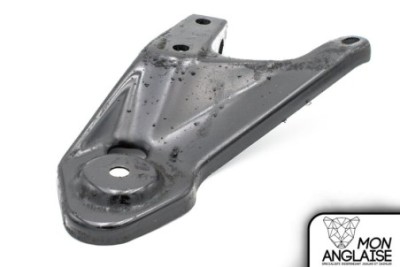 Support de berceau arrière droite Jaguar XJ40 de 1986 à 1994 Référence OE : CBC4256
