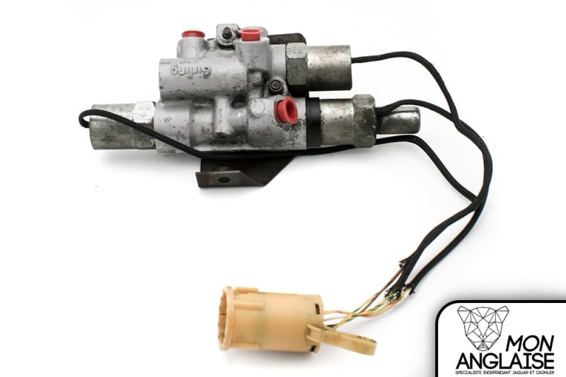 Bloc électrovanne de suspensions Jaguar XJ40 1986-1992 | CCC3880