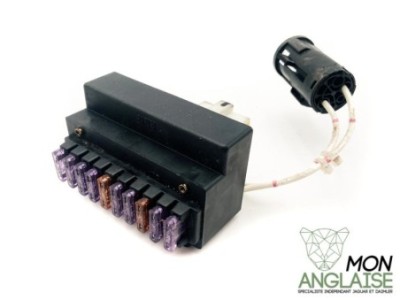 Boite à fusible de casier central Jaguar XJ40 1990-1994 | DBC5573