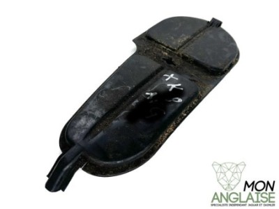 Panneau d'accès ampoule de projecteur droite Jaguar XK8 de 1996 à 2006 Référence OE : HJA4582AD