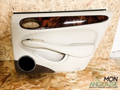 Panneau de portière arrière droite ivoire Jaguar XJ8 de 1998 à 2002 Référence OE : GNC3028AJIAK