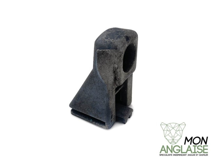 Taquet de fermeture de trappe a carburant Jaguar X300 1995-1997 | HNA3097AC