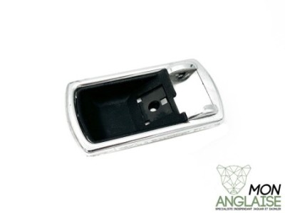 Entourage de poignée intérieure droite Jaguar XJ40 1986-1994 | GNA1106AB