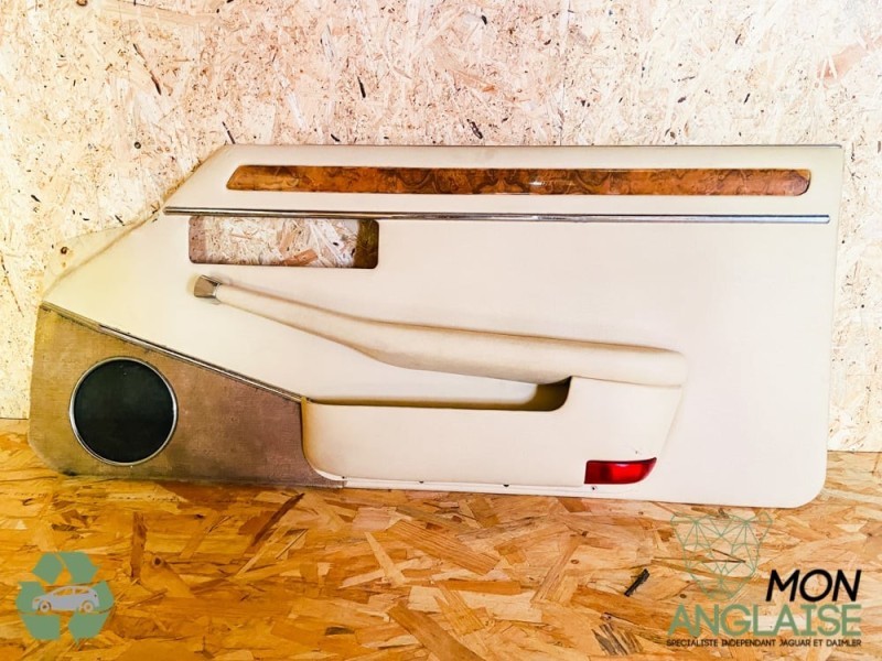 Panneau de portière avant droite magnolia Jaguar XJS 1992-1994 | GHB1390AAAEM