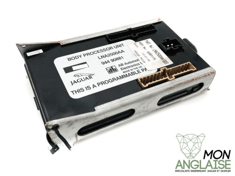 Module de corps de processeur Jaguar X300 1995-1997 | LNA2500AA003