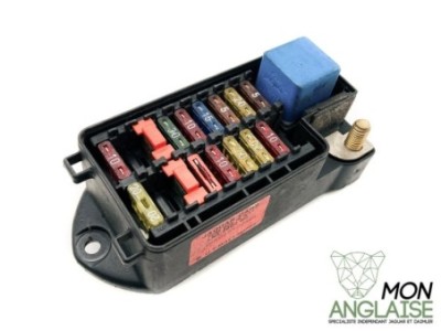 Boite à fusible 18 voies gauche Jaguar X300 1995-1995 | LNA2800BG