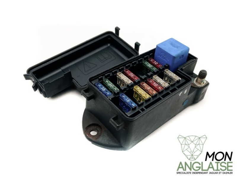 Boite à fusible 18 voies gauche Jaguar X300 1995-1995 | LNA2800DF