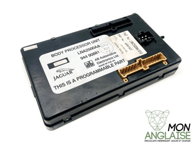 Module de corps de processeur Jaguar X300 1995-1997 | LNA2500AA010