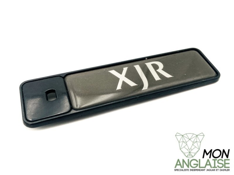 Badge - logo XJR Jaguar XJ8 1998-2002 | HND5994KB