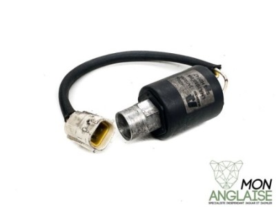 Interrupteur de pression de climatisation 2 fils Jaguar X300 1995-1997 | LNA7655BA