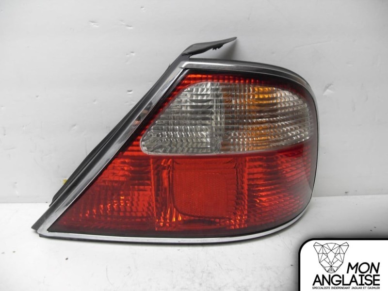 Feu arrière droit biseau chromé Jaguar XJ8 1998-2002 | LNC4900CB
