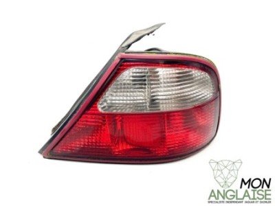 Feu arrière droit biseau rouge Jaguar XJ8 1998-2002 | LNC4900BB