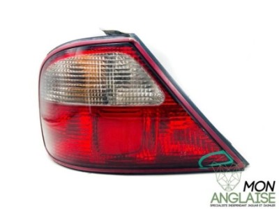 Feu arrière gauche biseau rouge abimé Jaguar XJ8 1998-2002 | LNC4901BBC