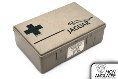 Trousse de secours Jaguar XK8 de 1997 à 2006 Référence OE : XR82604