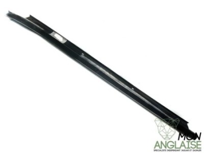 Montant de finition de pare-brise droite Jaguar S-Type 1999-200475 | XR842456