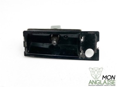 Porte ampoule de plaque arrière droite Jaguar X-Type de 2001 à 2009 Référence OE : C2S50216