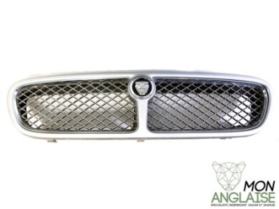 Calandre X358 Jaguar XJ X350 de 2008 à 2009 Référence OE : C2C36778XXX