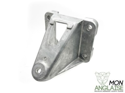 Support moteur droite Jaguar XK de 2006 à 2009 Référence OE : C2P5730