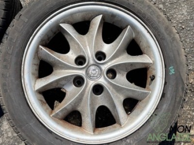 Jante Celtic 17“ Jaguar XJ8 de 1998 à 2002 Référence OE : MNC6116BCJ807