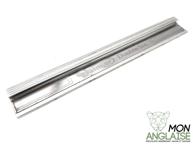 Seuil de porte arrière Daimler Double Six Jaguar X300 1995-1997 | HMD6037BA