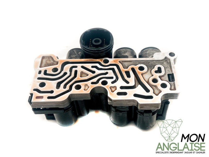 Bloc électrovanne de boite de vitesse Jaguar S-Type de 1999 à 2002 Référence OE : XR829756B