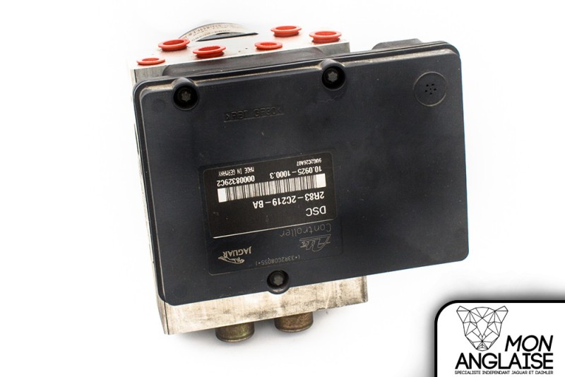Module de commande ABS DSC Jaguar S-Type de 2004 à 200475 Référence OE : XR852142