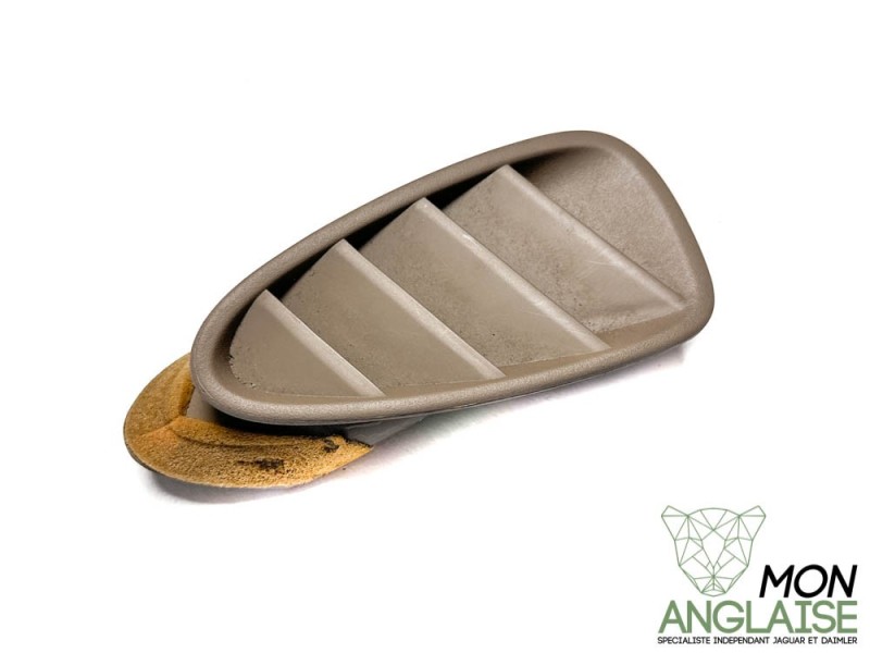 Grille de désembueur droite sable RHD - UK Jaguar S-Type de 1999 à 200