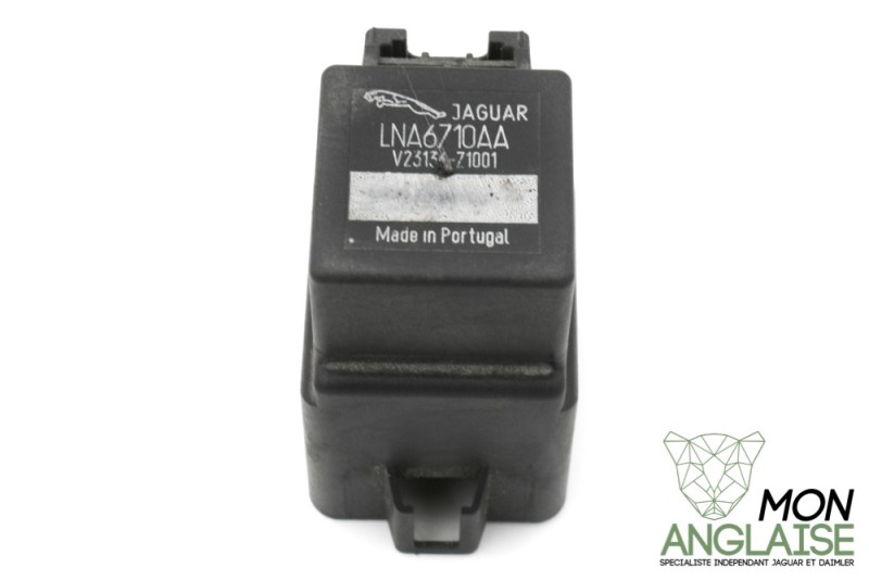 Boîtier cache de relais Jaguar X300 de 1995 à 1997 Référence OE : LNA6710AA