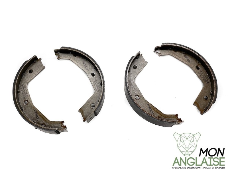Jeu de mâchoire de frein à main Jaguar X300 de 1995 à 1997 Référence OE : JLM2209