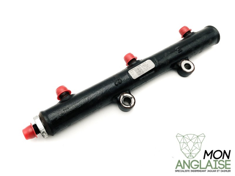 Rampe d'injection droite Jaguar XF de 2008 à 2009 Référence OE : JDE4063