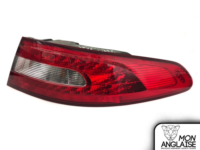 Feu arrière droite extérieur Jaguar XF de 2008 à 2011 Référence OE : C2Z16256
