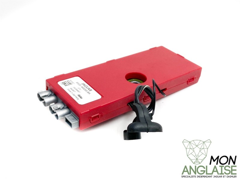 Amplificateur signal antenne télévision Jaguar XF de 2008 à 2011 Référence OE : C2Z1612