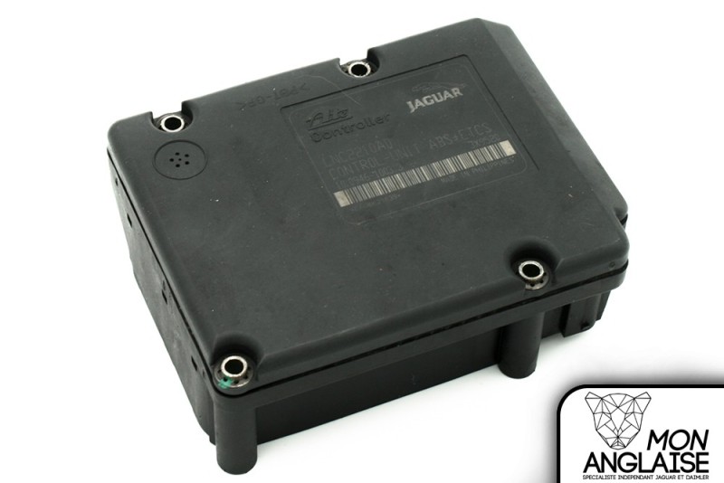 Module de commande ABS TCS Jaguar XJ8 de 1998 à 2002 Référence OE : LNC2210AD