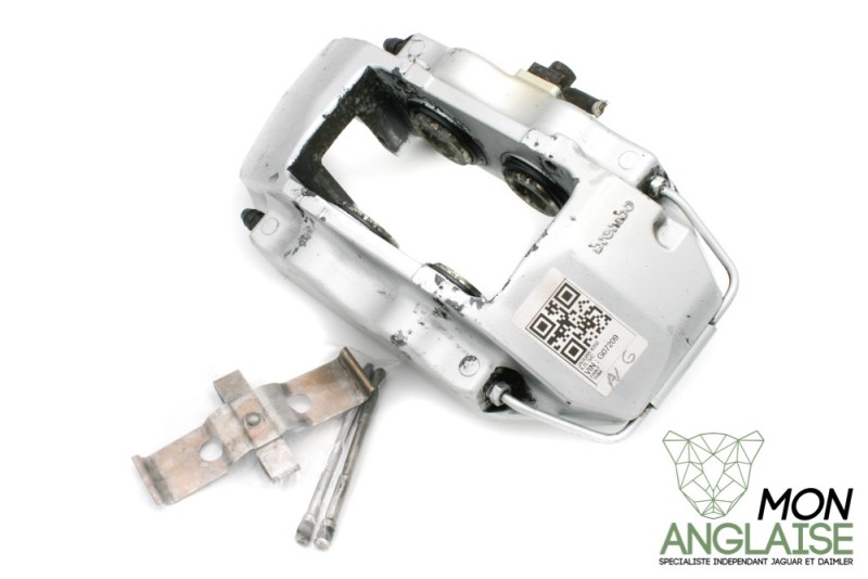 Étrier de frein avant gauche Brembo® Jaguar XJ X350 de 2003 à 2005 Référence OE : C2C11647