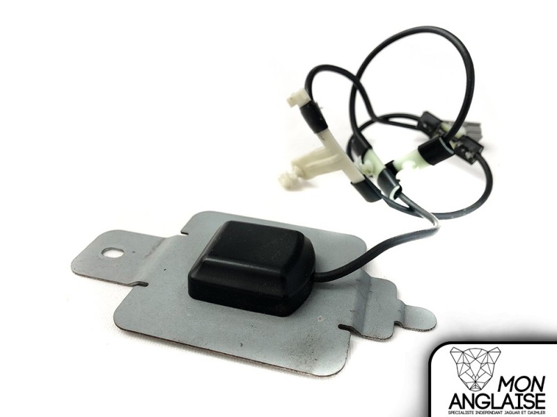 Antenne GPS Jaguar XJ X350 de 2003 à 2009 Référence OE : C2C9738