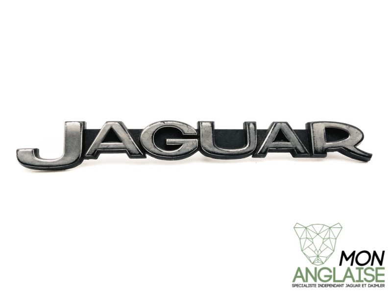 Emblème de coffre "Jaguar" Jaguar XJ Série 1 de 1968 à 1973 Référence OE : BBC6019