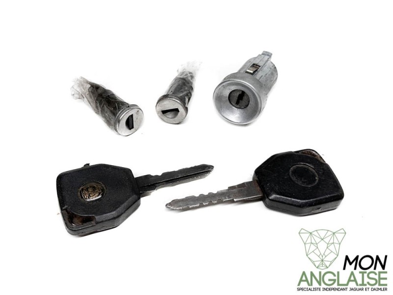 Ensemble barillets avec 2 clés Jaguar XJ40 de 1986 à 1989 Référence OE : KIT401