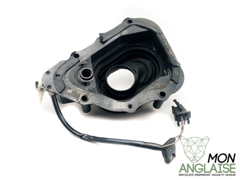Bol de remplissage de carburant Jaguar XJ40 de 1986 à 1990 Référence OE : CBC9734