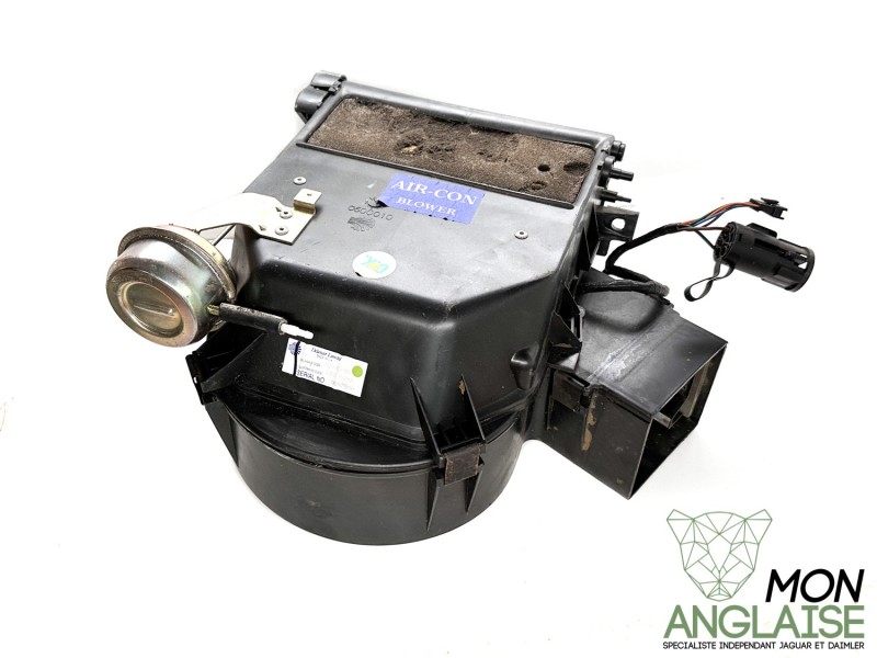 Moteur de ventilation gauche Jaguar XJ40 de 1986 à 1990 Référence OE : CBC8967