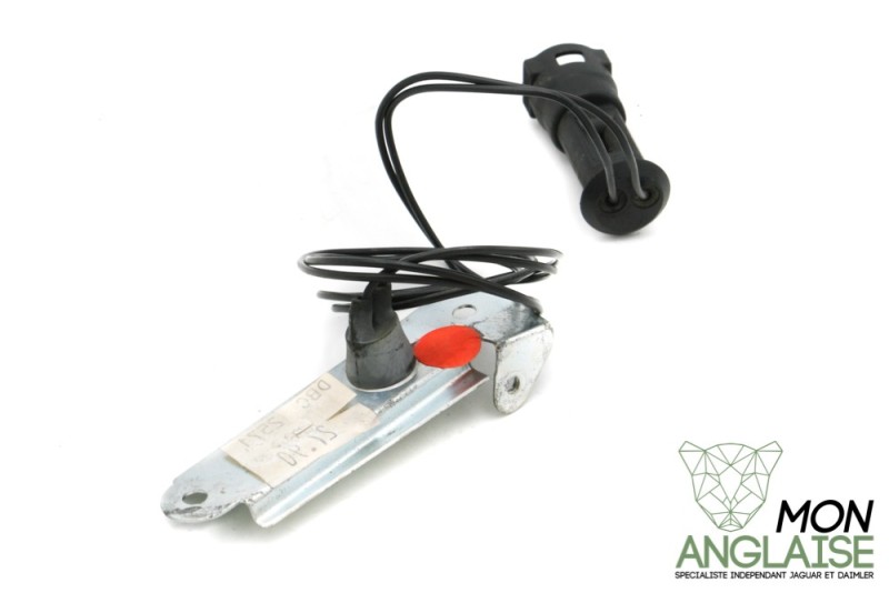 Support de lampe de portière droite Jaguar XJ40 de 1986 à 1992 Référence OE : DBC2572